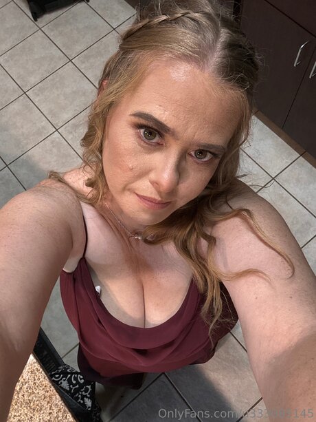 Icequeen6235 onlyfans de