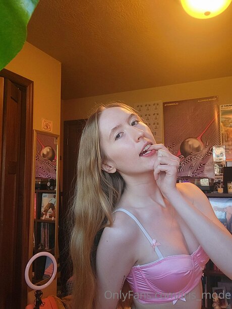 big tits brunette onlyfans hot sexy artwork