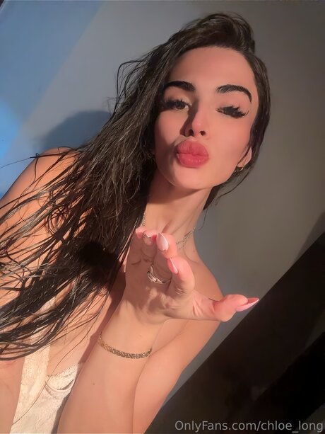 Chloe Long onlyfans model photos