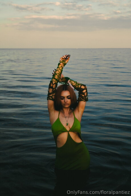 Floralpantiez onlyfans leak