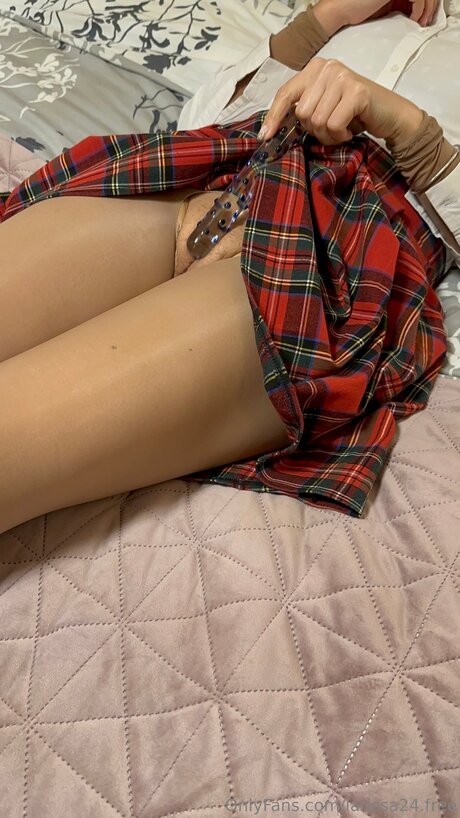 Larissa24 Free onlyfans model