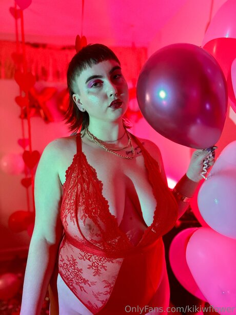 Kikiwflower boobs onlyfans