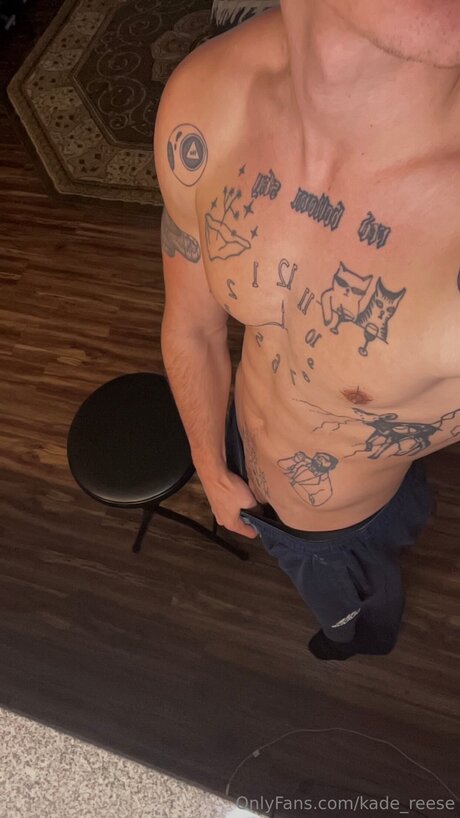 Kade Reese topless onlyfans