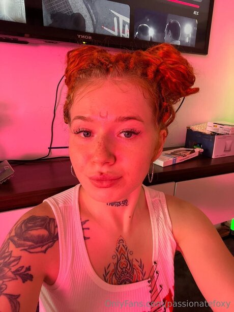 Passionatefoxy onlyfans naked pics