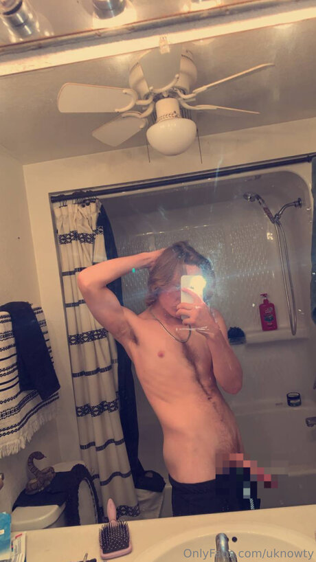 Uknowty leaked onlyfans