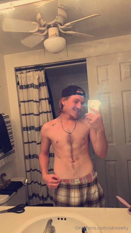 Uknowty nude onlyfans
