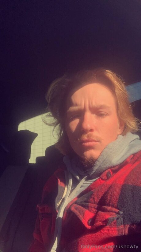 Uknowty leaked nude onlyfans