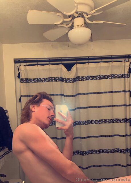 Uknowty nude onlyfans