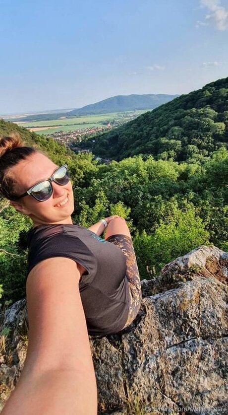 Sweety Elay onlyfans leajs