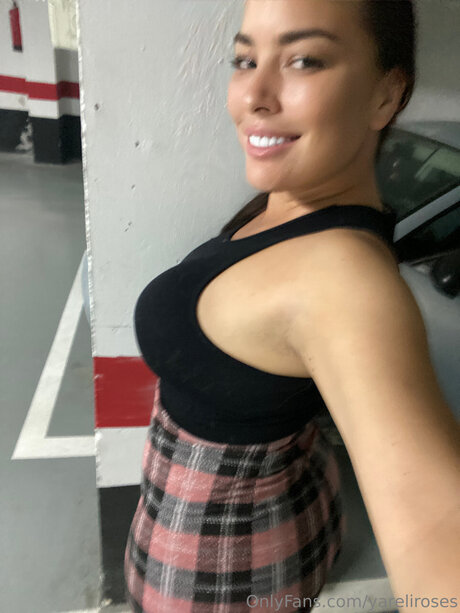 Yareliroses new onlyfans leak