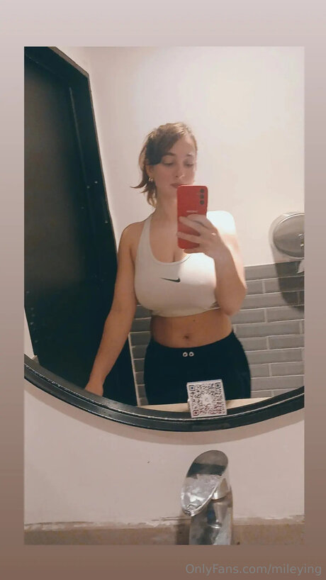 Emileying naked onlyfans leaked