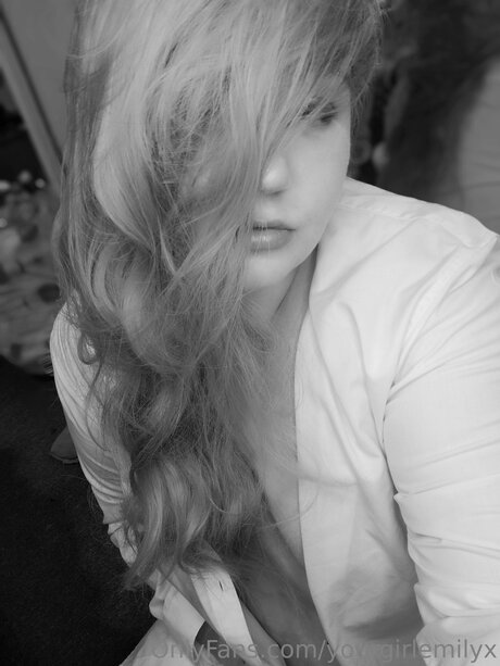 Yourgirlemilyx onlyfans nude photos