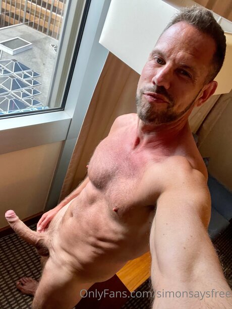 Simonsaysfree leaked nudes onlyfans