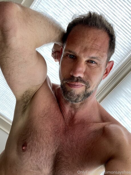 Simonsaysfree onlyfans photos
