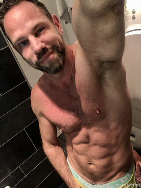 Simonsaysfree desnuda onlyfans