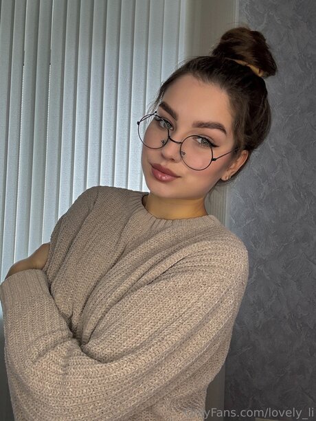 Lovely Li onlyfans pictures