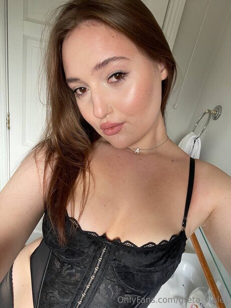 Anax2002 onlyfans nide