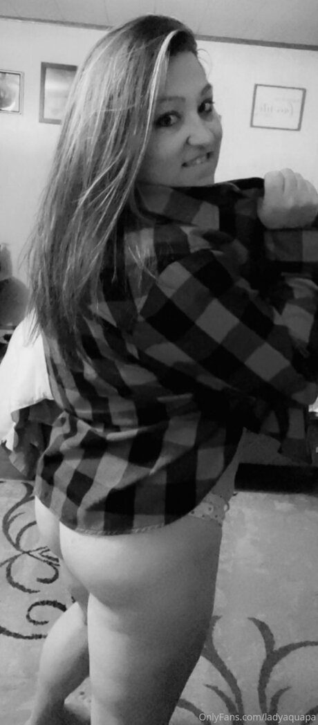 Ladyaquapa onlyfans mega