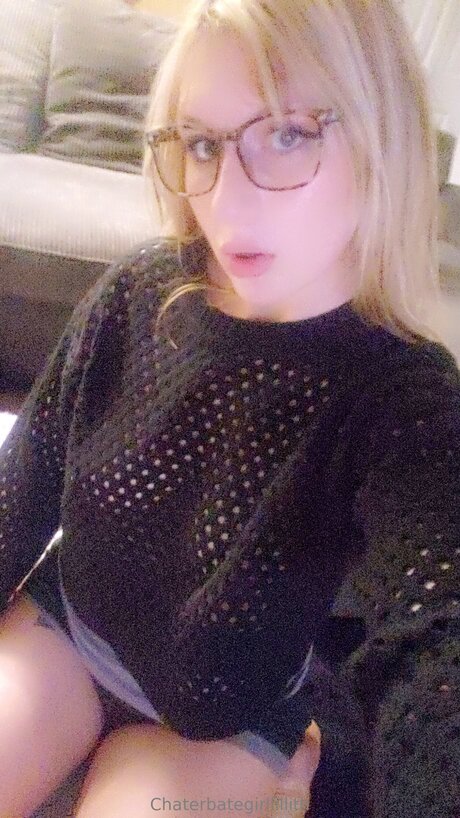 Girllillith strip onlyfans