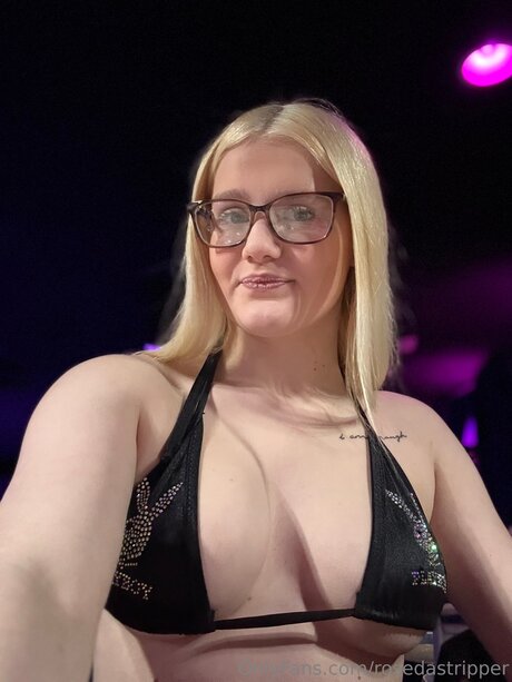Rosedastripper hot onlyfans