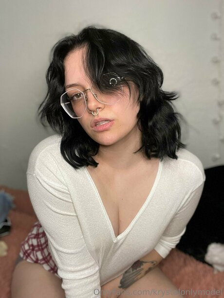 Krystalonlymodel only fans photos