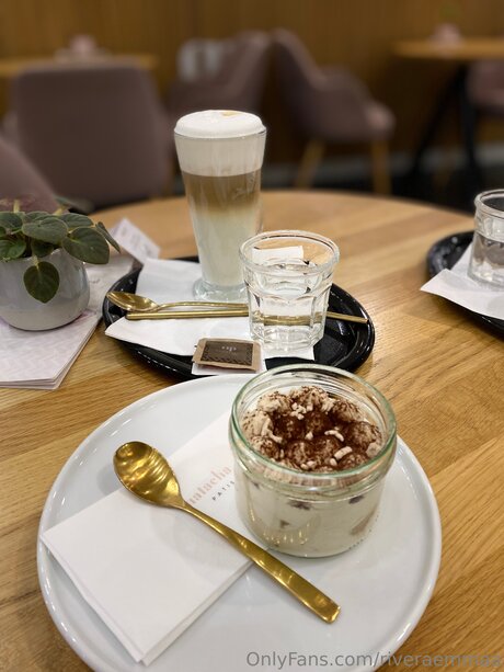 Riveraemmaa feet onlyfans