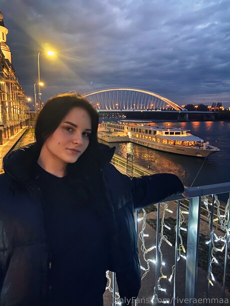 Riveraemmaa only fans pics
