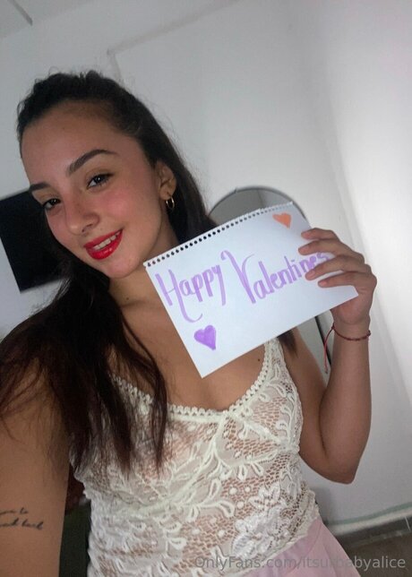 Itsurbabyalice onlyfans pics