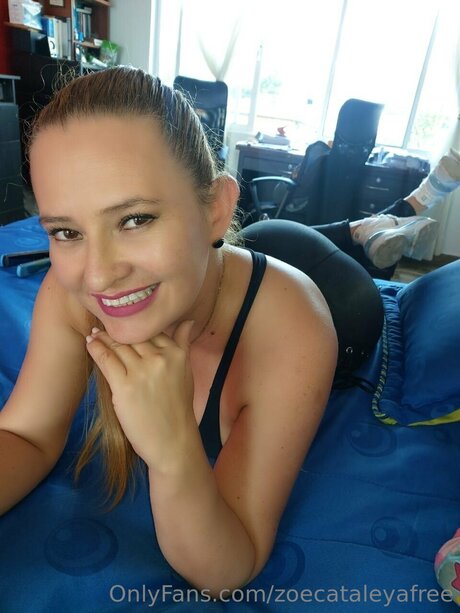 Zoecataleyafree only fans nude