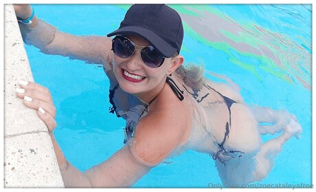 Zoecataleyafree onlyfans porn leak