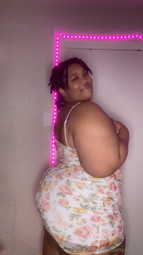 Hunnybee72 onlyfans leaks