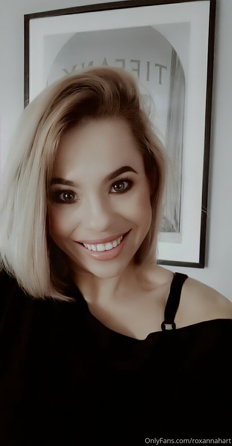 Roxannahart onlyfans content type