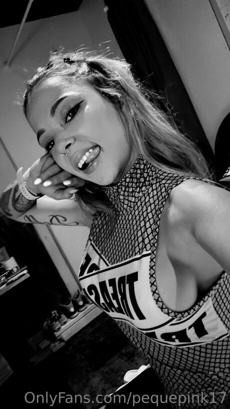 Pequepink17 Profile image