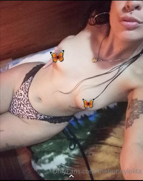 Sexybunnylola onlyfans content