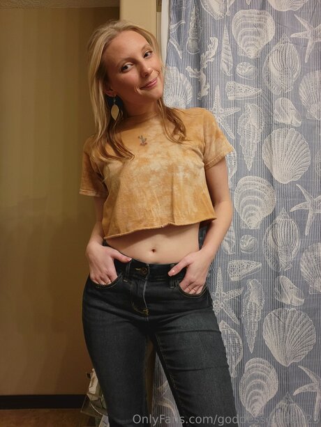 Goddessgolden25 onlyfans nude leaks