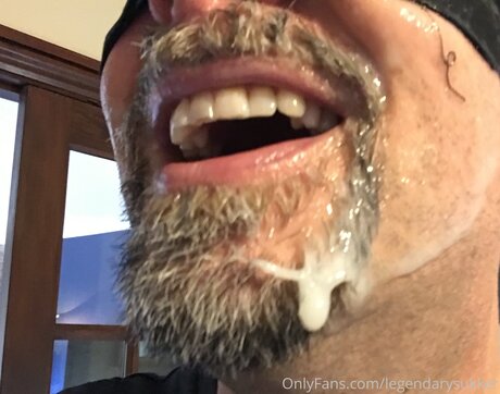 Legendarysukker onlyfans striptease