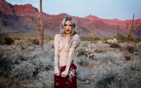 Piper CJ onlyfans topless