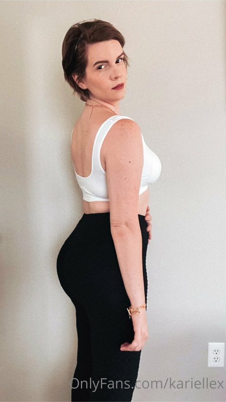 Kariellex topless onlyfans