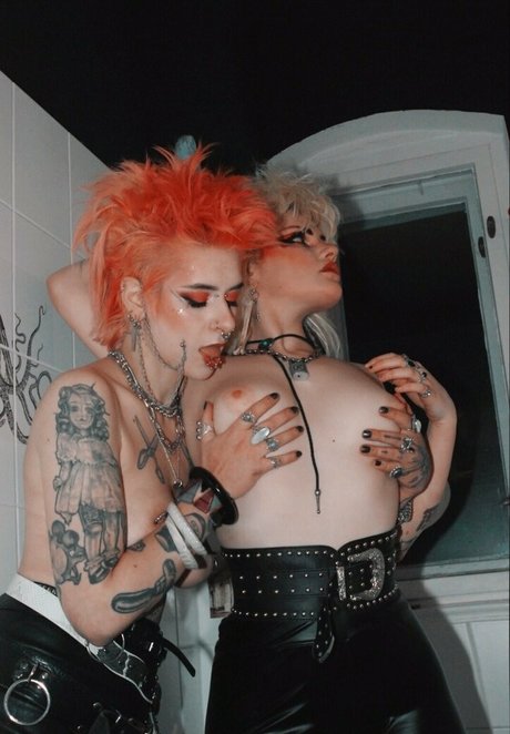 heavymetalmaniak on onlyfans