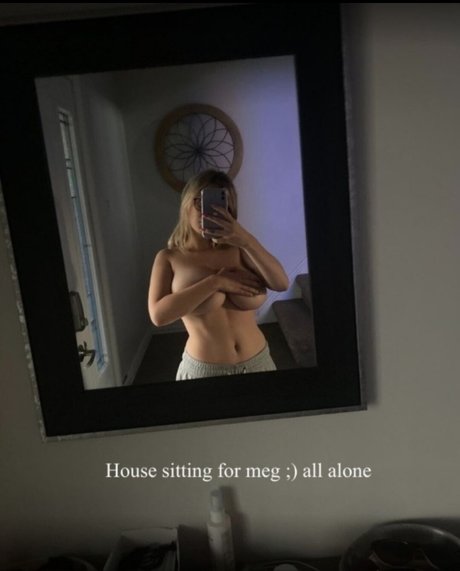 Bellacmon only fans porn