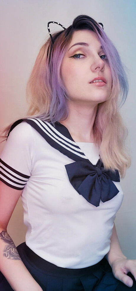 chubby black onlyfans nude illustration