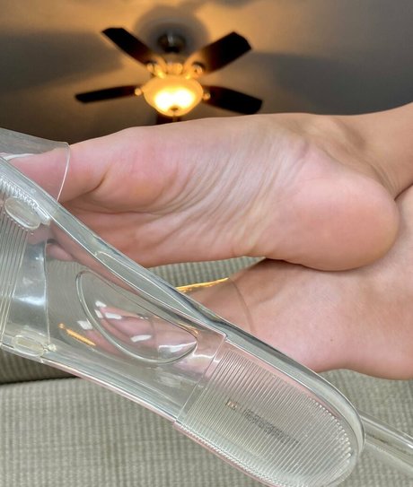 Daphsilksoles onlyfans naked pics