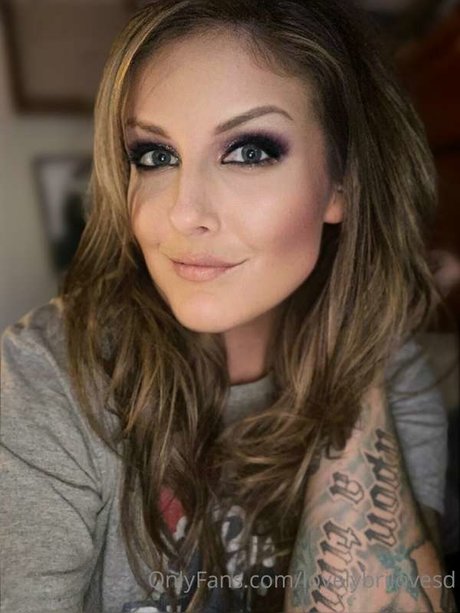 lovelybrilovesd onlyfans naked leaks