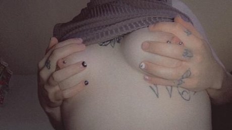 Serenity Smith onlyfans model