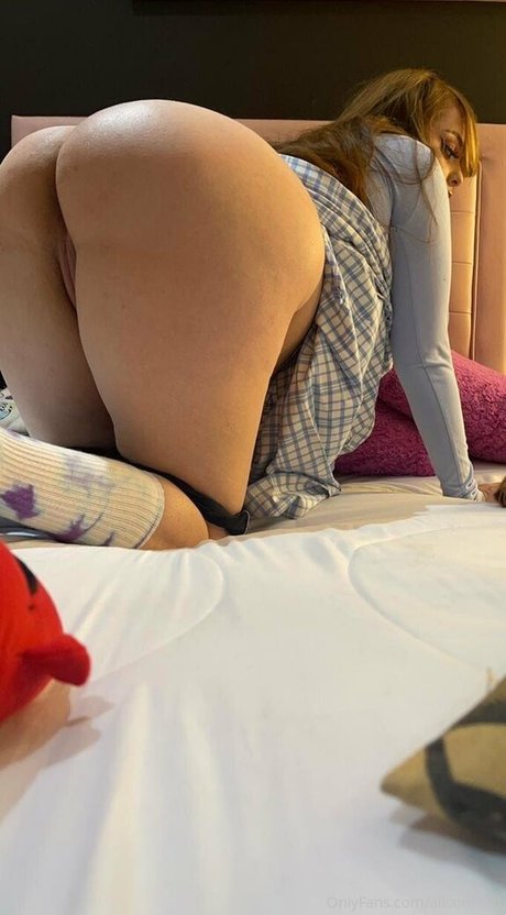 Alisoncraft onlyfans leaked