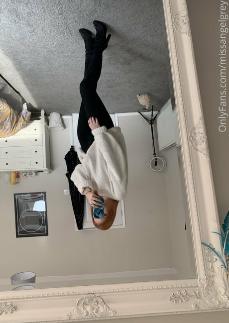 Angel Grey_ onlyfans leaks.