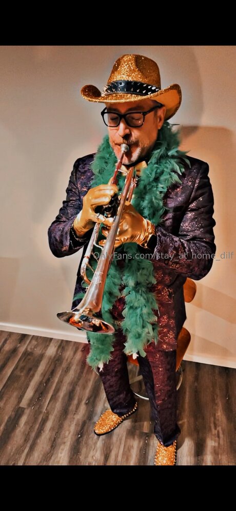 Stay At Home Dilf nude onlyfans leaks