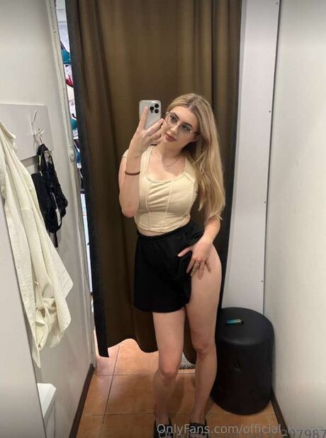 Official Karina onlyfans keak