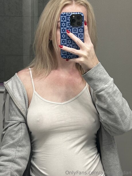 Ameliajordan nudes onlyfans