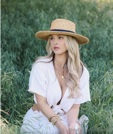 Officialkins only fans leak nude